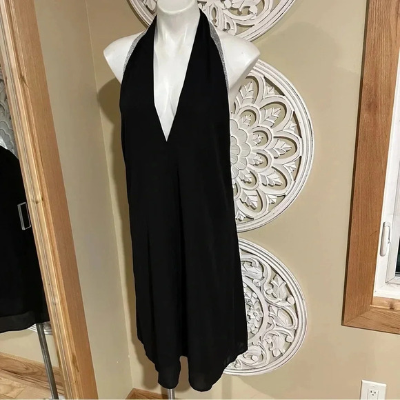 Sheilay Halter Neck dress - Picture 2 of 8